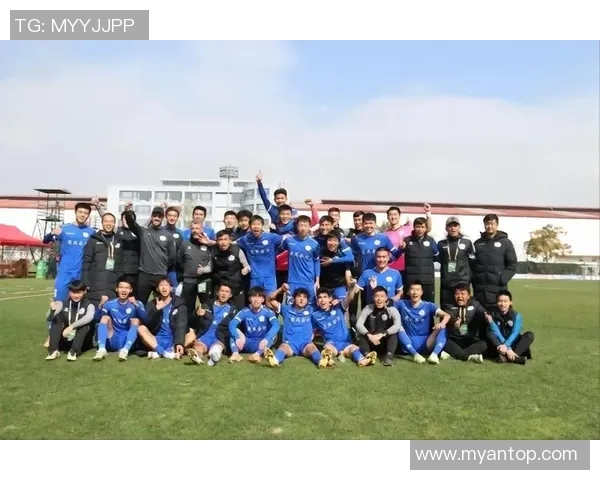 重庆网球队以85分领跑杯赛积分榜展现强劲实力和团队合作精神